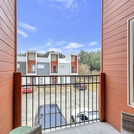 Cozy 2 Bed Townhome Near The Hospital Lafayette Exterior foto